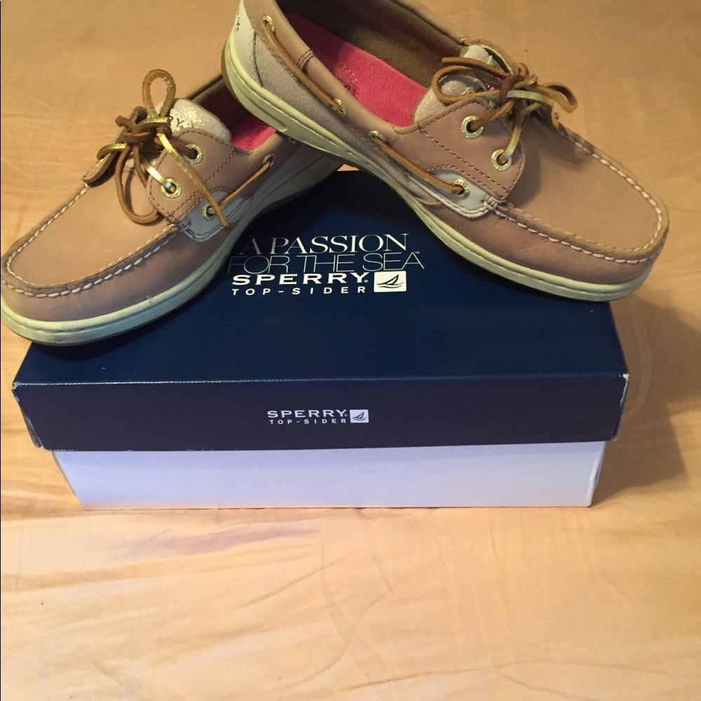 Women Sperry 7m